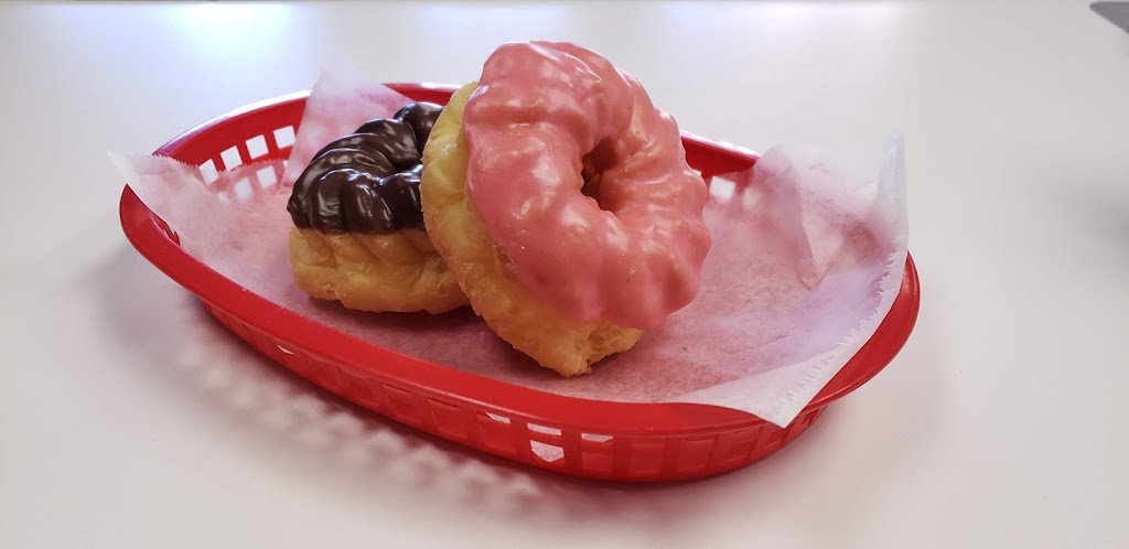 Donut Street Café | 13464 CA-88, Lockeford, CA 95237, USA | Phone: (209) 639-9405