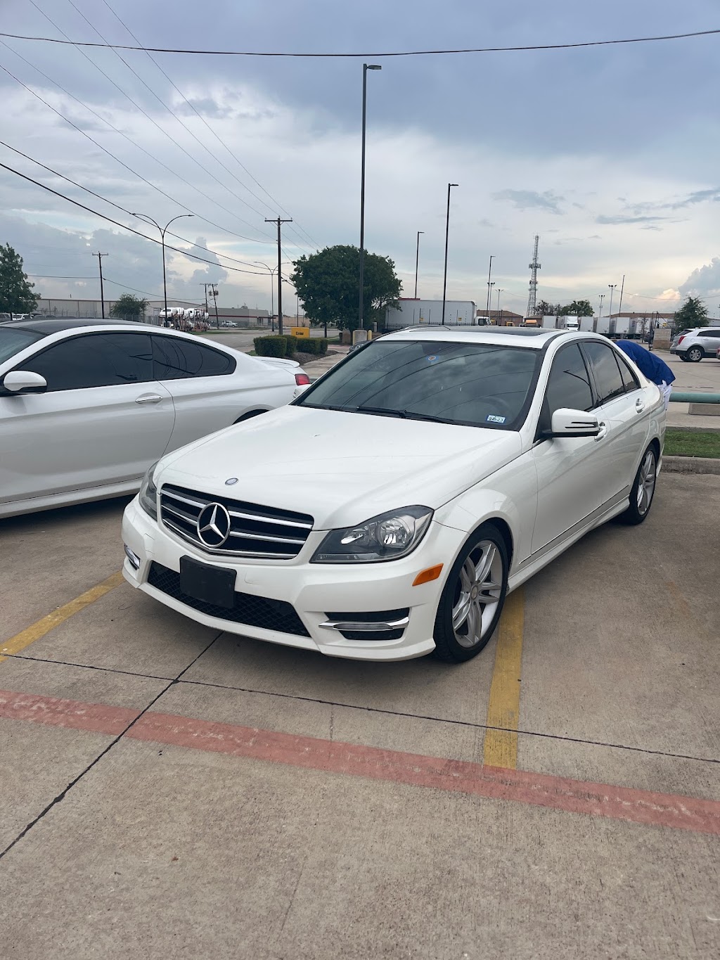 Executive Auto Sales DFW | 3124 E Abram St #130, Arlington, TX 76010, USA | Phone: (214) 584-4076