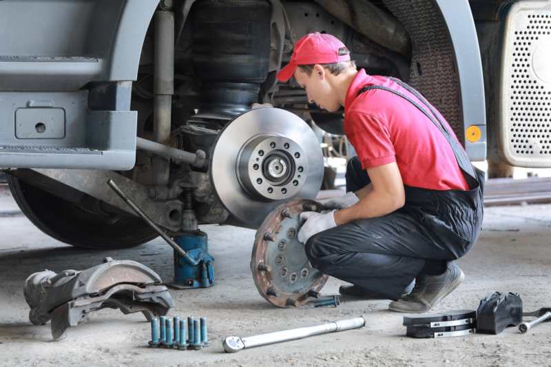 Garcias Truck Repair | 16000 Van Drunen Rd #2, South Holland, IL 60473, USA | Phone: (708) 770-1136