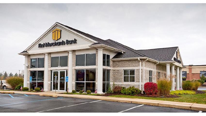 First Merchants Bank | 1401 W Dupont Rd, Fort Wayne, IN 46825, USA | Phone: (260) 469-6304