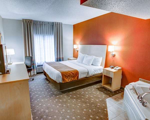 Comfort Suites | 750 Aten Rd, Coraopolis, PA 15108, USA | Phone: (412) 218-1459