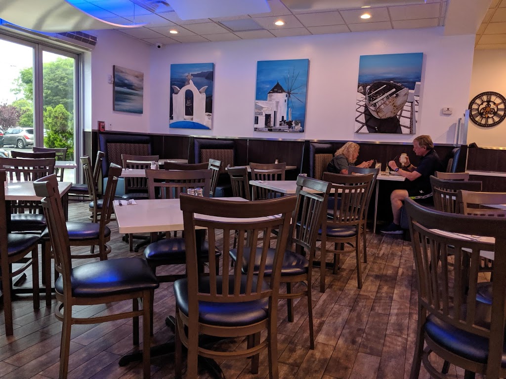 Santorini | 133 Merrick Ave, Merrick, NY 11566, USA | Phone: (516) 867-5175