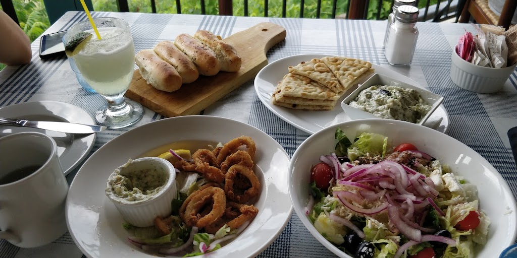 Georges Greek Village | 535 Queenston St, St. Catharines, ON L2R 7K6, Canada | Phone: (905) 684-5484