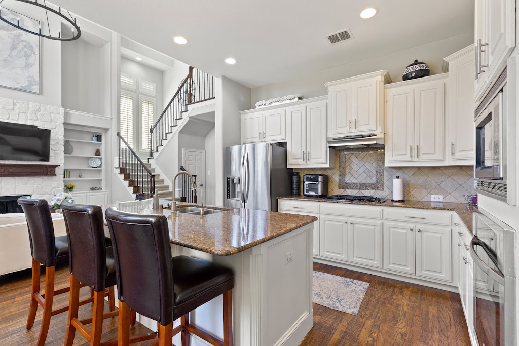 The Kimberly Davis Group, Keller Williams Realty | 3600 Preston Rd #100, Plano, TX 75093, USA | Phone: (972) 332-5823