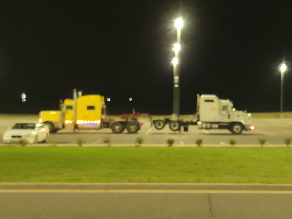 Sales Trucking | 702 Pikes Peak Rd, Chickasha, OK 73018, USA | Phone: (405) 412-4514