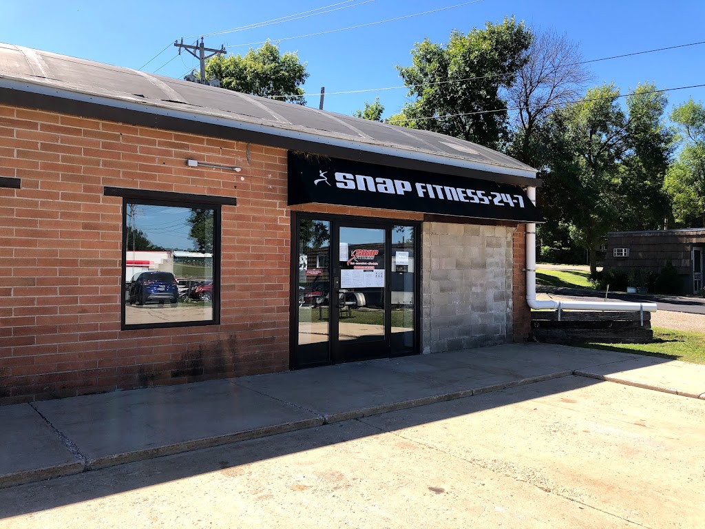 Snap Fitness Montgomery | 300 1st St N, Montgomery, MN 56069, USA | Phone: (507) 364-8050