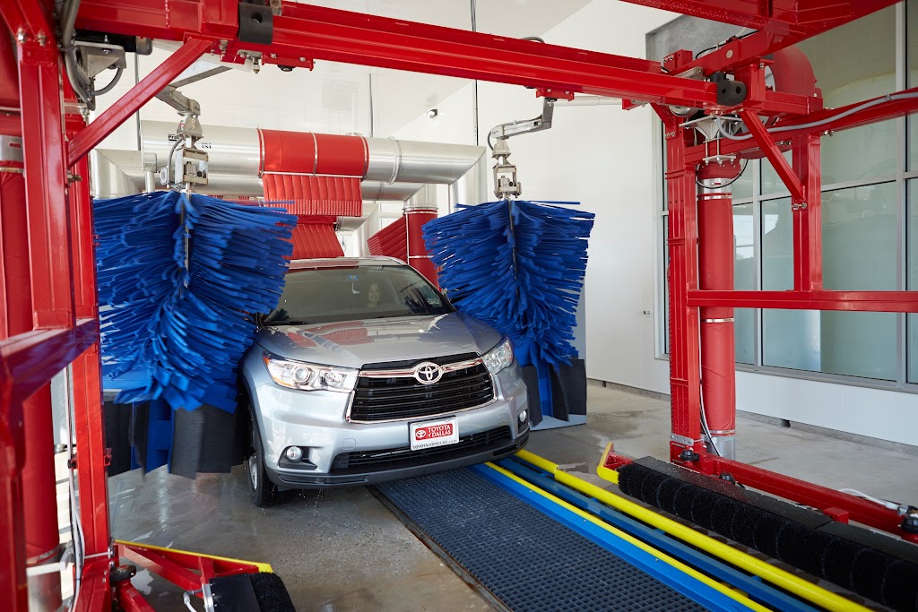 WhiteWater Express Car Wash | 222 E Round Grove Rd, Lewisville, TX 75067, USA | Phone: (972) 924-9806