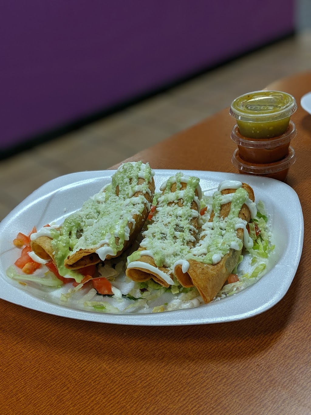 Tacos La Paloma | 530 W Main St #6, Anoka, MN 55303, USA | Phone: (763) 208-3349