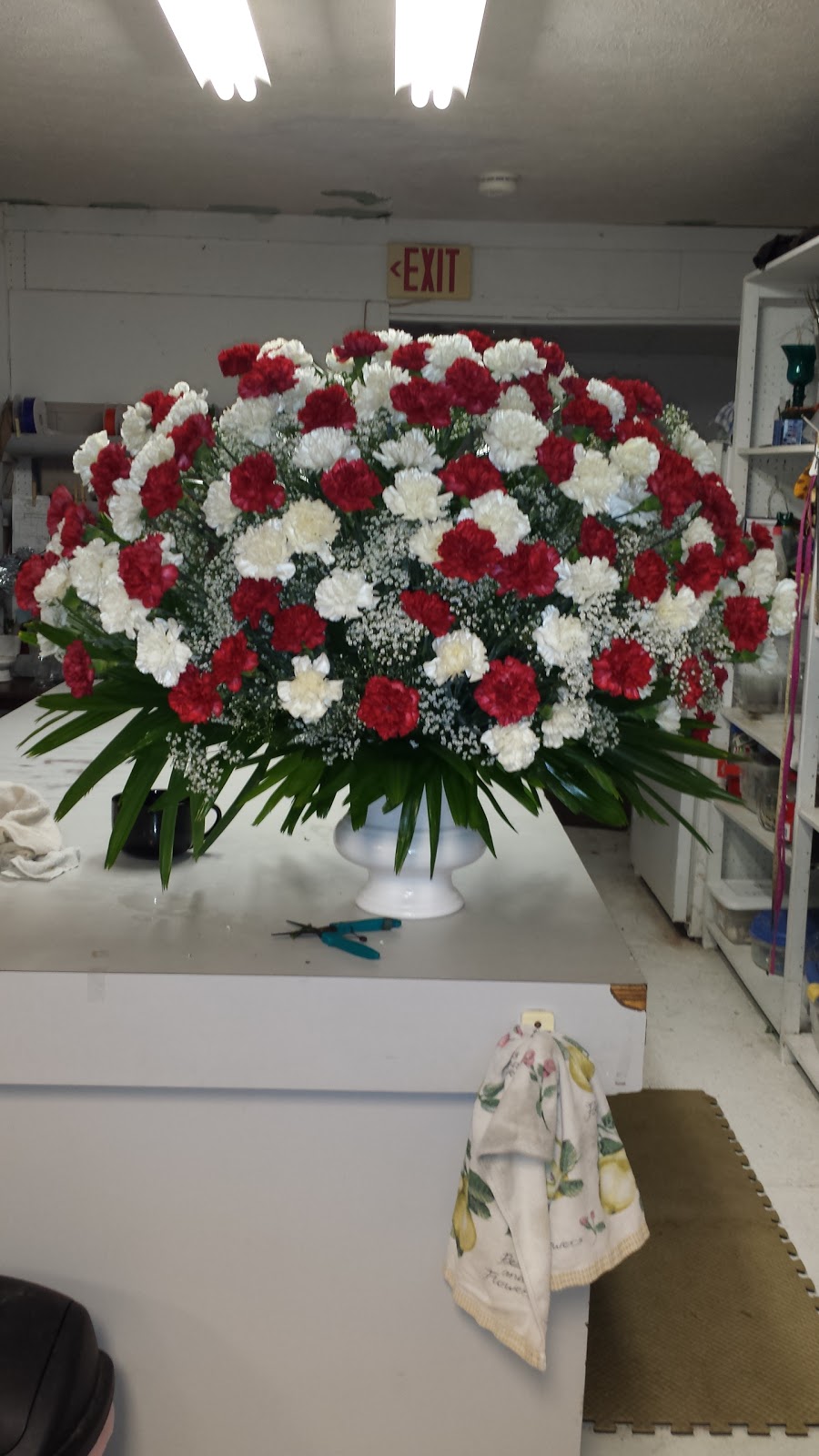 Precious Memories Florist | 1500 N Parsons Ave, Brandon, FL 33510, USA | Phone: (813) 685-4007