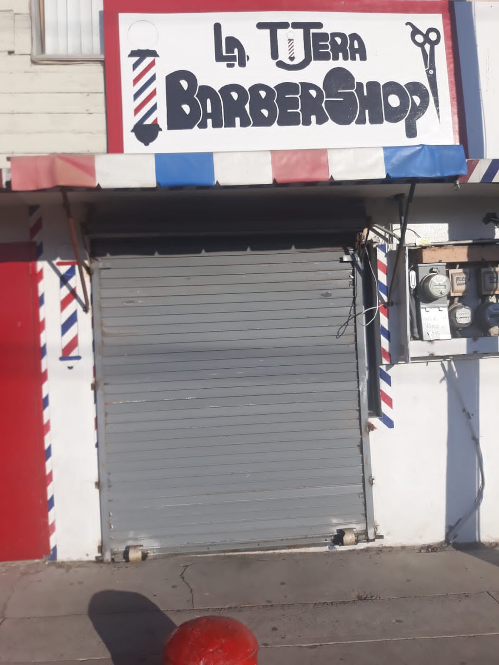 La Tijera BarberShop | Av. Martires de Chicago 715A, Obrera 1a. Secc., 22625 Tijuana, B.C., Mexico | Phone: 664 876 1734