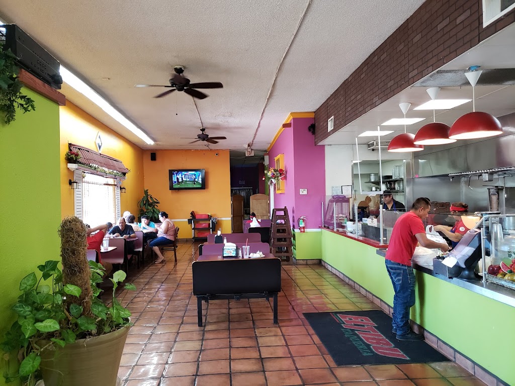 El Tibu Taqueria | 1100 N D St, Madera, CA 93638 | Phone: (559) 661-8294