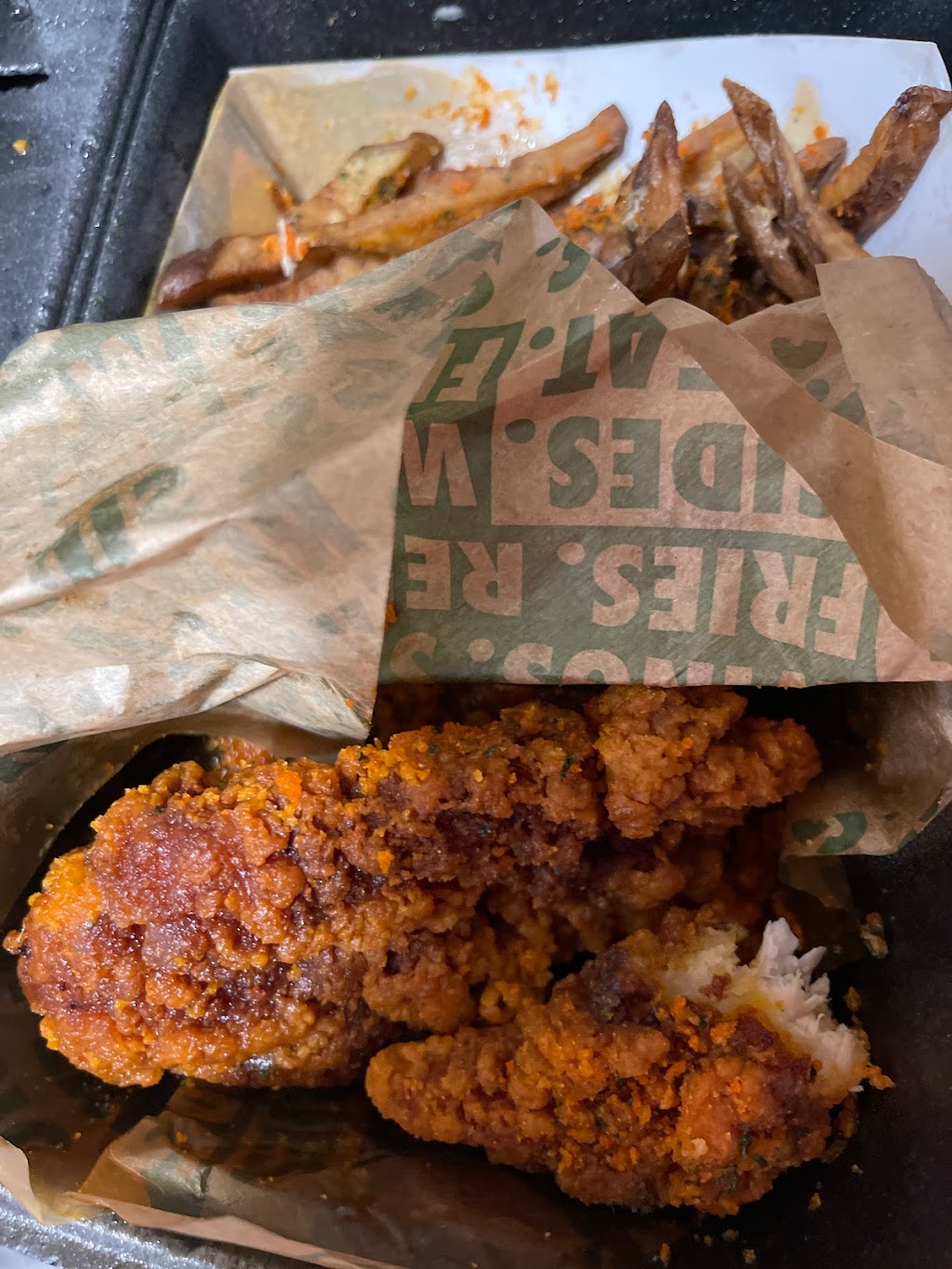 Wingstop | 4360 Boston Post Rd, Pelham, NY 10803, USA | Phone: (914) 633-7100