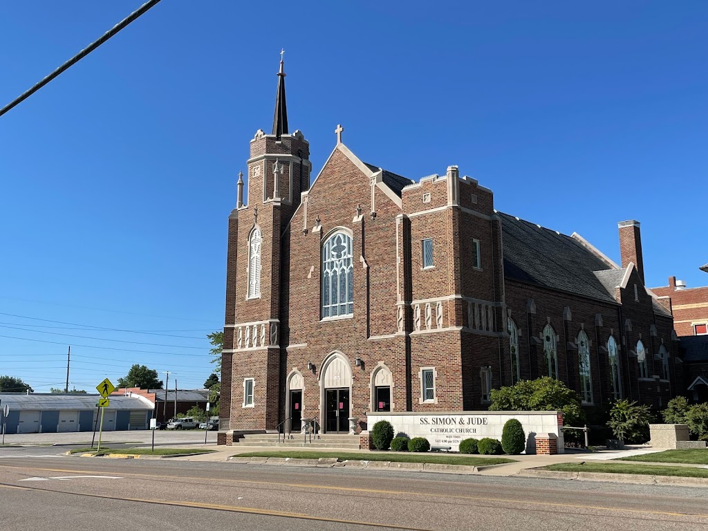 Saints Simon & Jude Church | 304 N Macoupin St, Gillespie, IL 62033, USA | Phone: (217) 839-3456