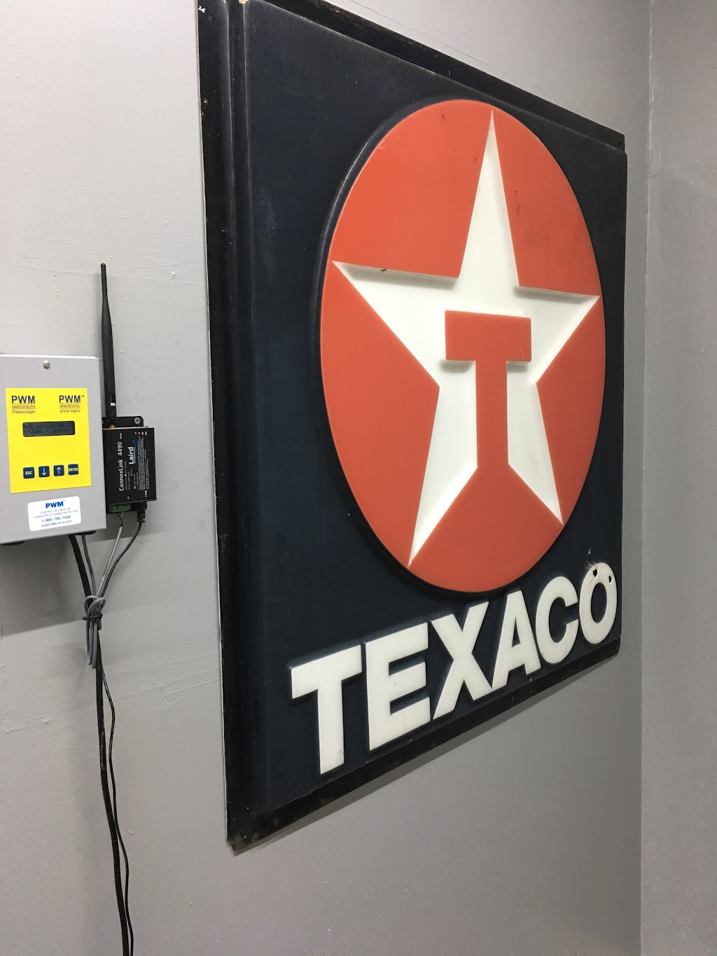 TEXACO **KWIK PIK Beer & Wine** | 17610 Midway Rd #101, Dallas, TX 75287, USA | Phone: (469) 399-1538