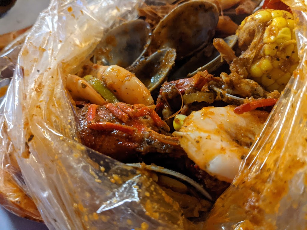 Seafood and Crawfish | 2063 Rancho Valley Dr #340, Pomona, CA 91766, USA | Phone: (909) 622-2999