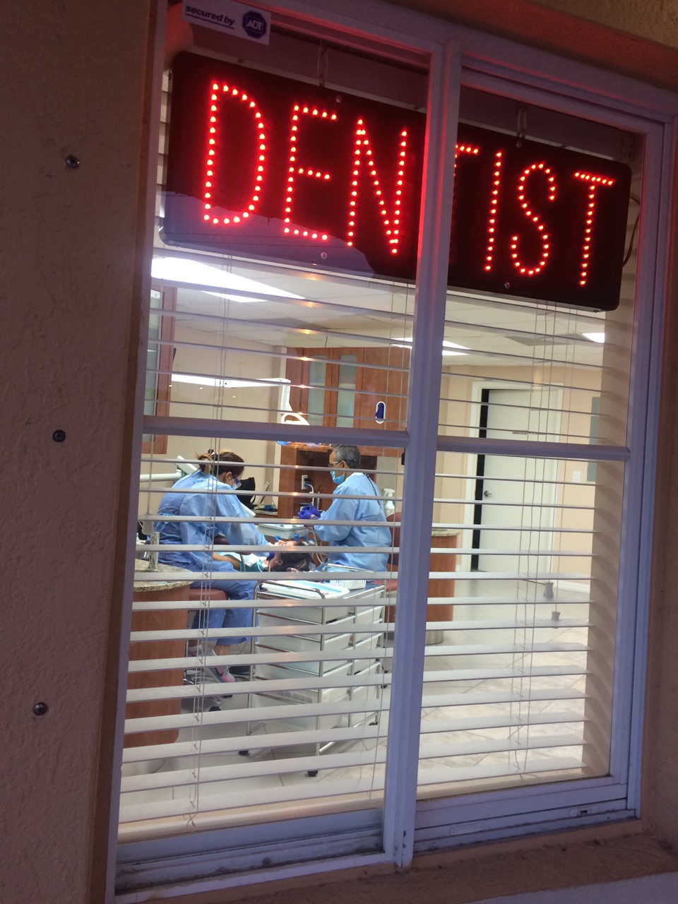 Bella Smile Dentistry - Dr. Jorge Ramos, DMD | 2720 SW 97th Ave #101, Miami, FL 33165, USA | Phone: (786) 534-6920