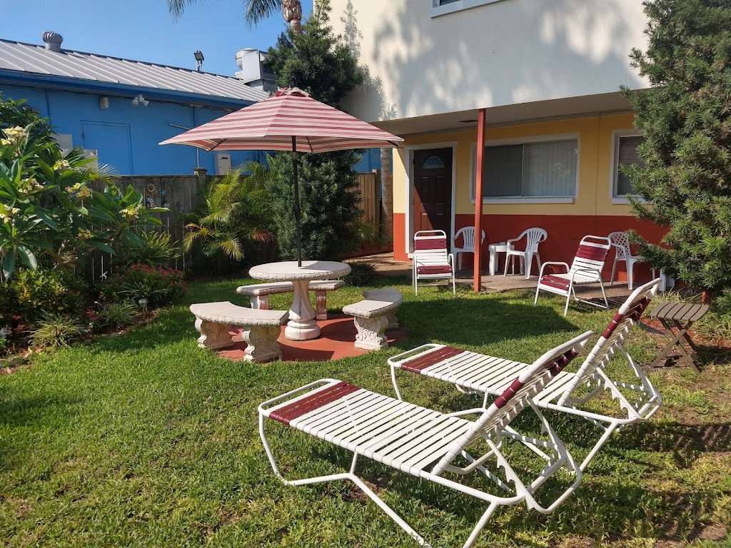 Carousel Motel | 18202 Gulf Blvd, Redington Shores, FL 33708, USA | Phone: (727) 397-5944