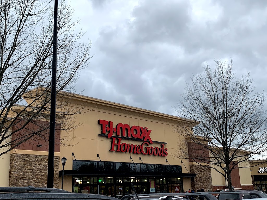 T.J. Maxx & HomeGoods | 1571 Beaver Creek Commons Dr, Apex, NC 27502, USA | Phone: (919) 363-3233