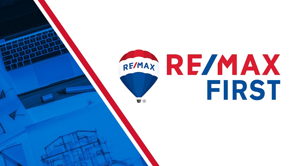 RE/MAX FIRST Jeffersonville | 2123 Veterans Pkwy, Jeffersonville, IN 47130, USA | Phone: (812) 283-4778