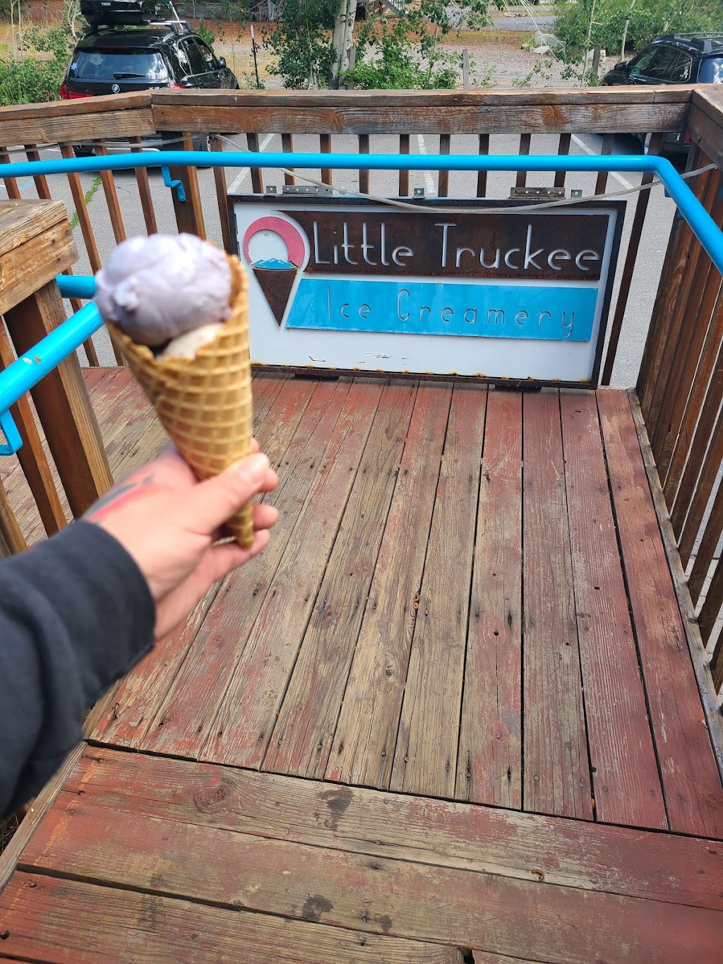 Little Truckee Ice Creamery | 15628 Donner Pass Rd, Truckee, CA 96161, USA | Phone: (530) 587-2884