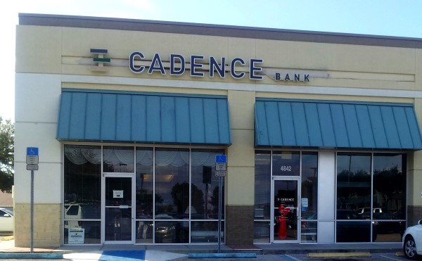 Cadence Bank | 4842 Sun City Center Blvd, Sun City Center, FL 33573, USA | Phone: (813) 633-6700