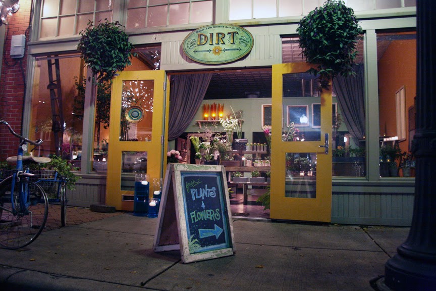 DIRT Flowers | 417 N Bishop Ave, Dallas, TX 75208, USA | Phone: (214) 242-9533