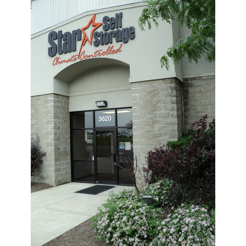 Star Self Storage & Office Suites | 3620 Park 42 Dr, Sharonville, OH 45241, USA | Phone: (513) 733-0000 ext. 1