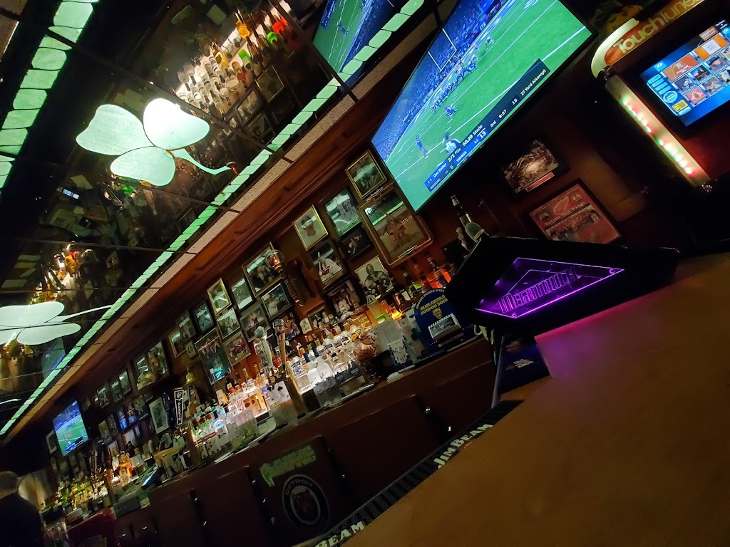 Irish Coffee Bar and Grill | 18666 Mack Ave, Grosse Pointe Farms, MI 48236, USA | Phone: (313) 881-5675