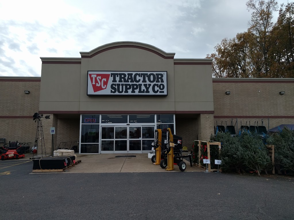 Tractor Supply Co. | 9715 US-64, Arlington, TN 38002 | Phone: (901) 386-6637