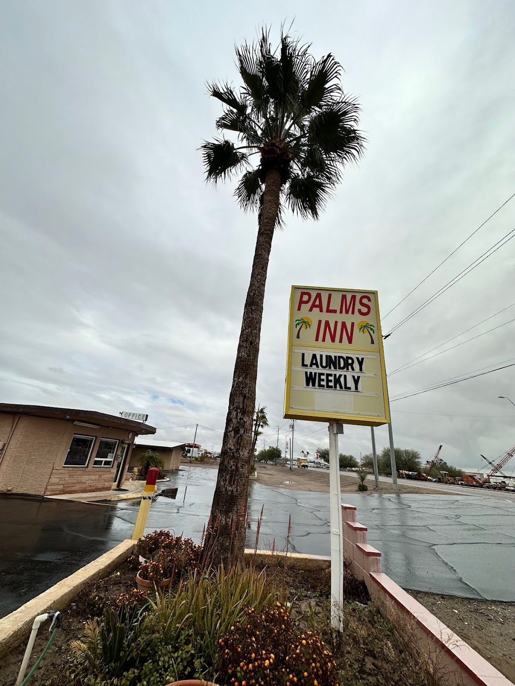 Palms Inn | 836 E Pima St, Gila Bend, AZ 85337, USA | Phone: (928) 683-2211