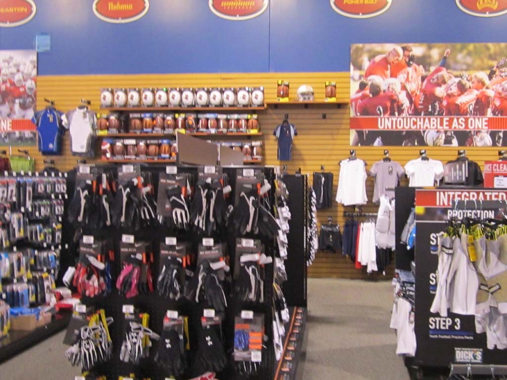 DICKS Sporting Goods | 5925 Wesley Grove Blvd, Wesley Chapel, FL 33544, USA | Phone: (813) 991-1618