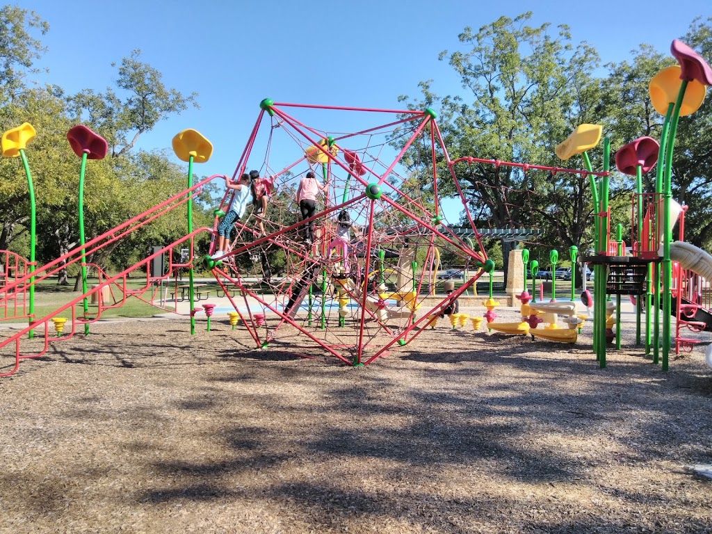 Parr Park Sprayground | 3010 Parr Ln, Grapevine, TX 76051, USA | Phone: (817) 410-3000