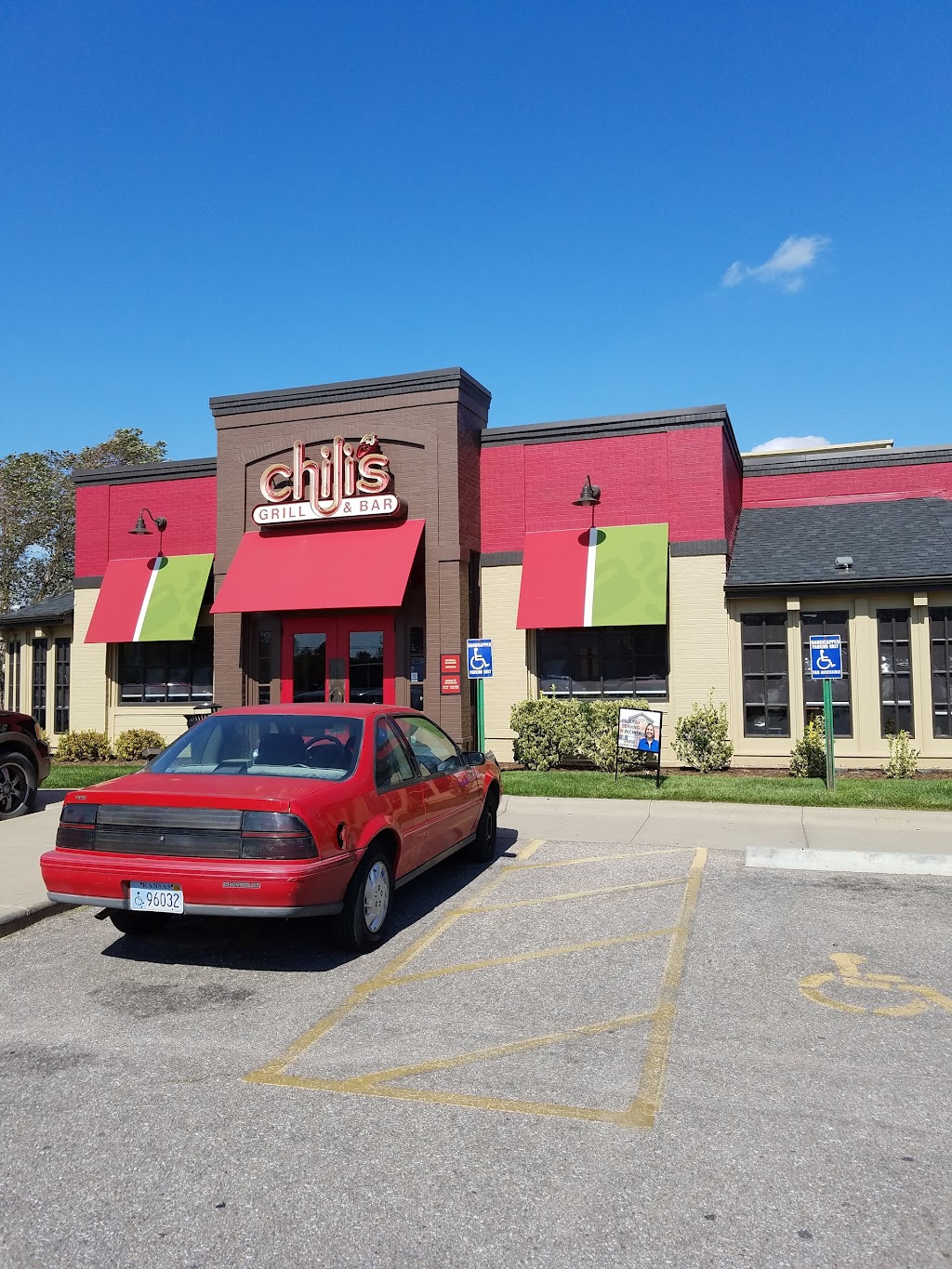 Chilis Grill & Bar | 10520 W Central Ave, Wichita, KS 67212, USA | Phone: (316) 721-2700