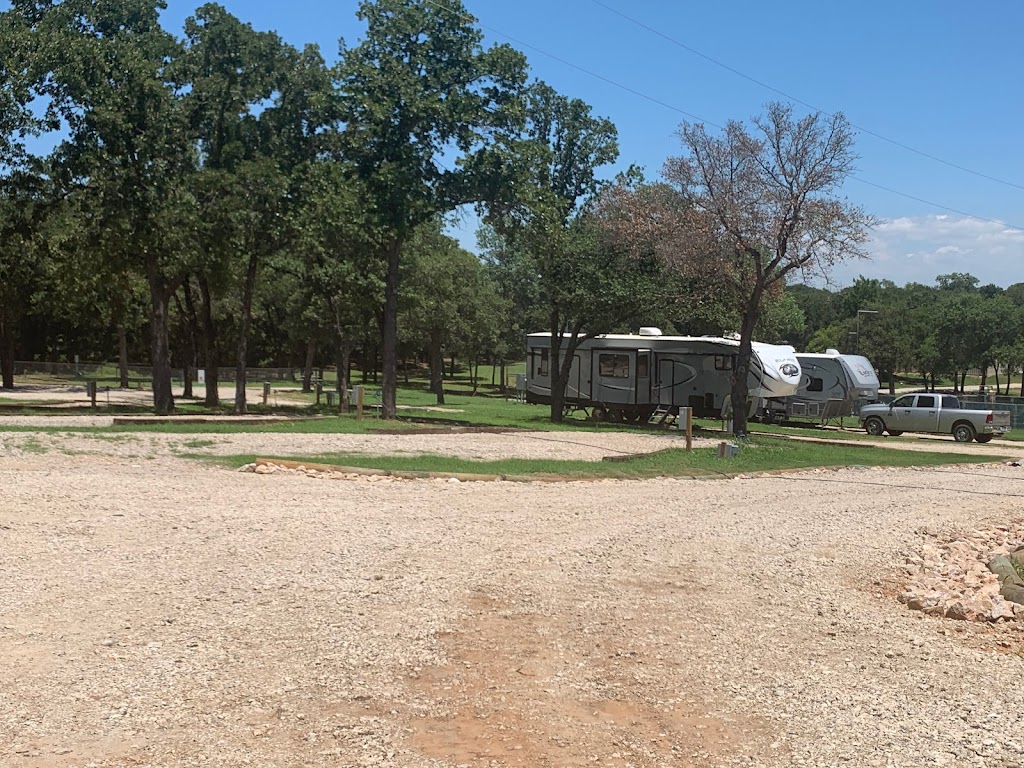 Back Home RV Park | 791 Ross Ln, Boyd, TX 76023, USA | Phone: (817) 822-0391