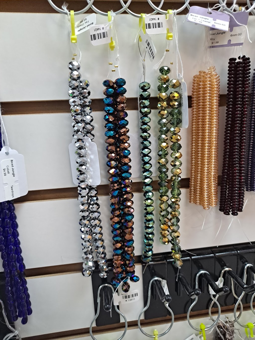 Bead Jungle | 1590 W Horizon Ridge Pkwy, Henderson, NV 89012, USA | Phone: (702) 432-2323