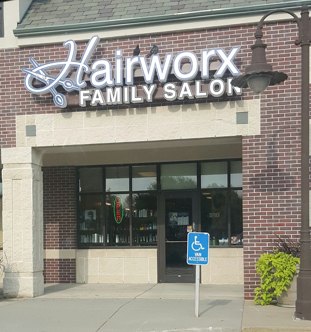 Hairworx Family Salon | 17935 Welch Plaza #105, Omaha, NE 68135, USA | Phone: (402) 895-6600