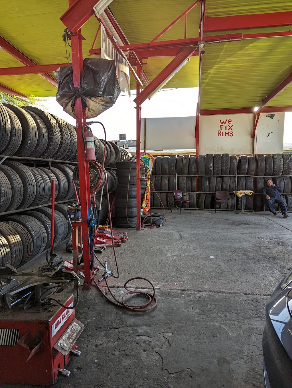 Del Pueblo Tire Shop | 8446 S Avenida del Yaqui, Guadalupe, AZ 85283, USA | Phone: (480) 831-0908