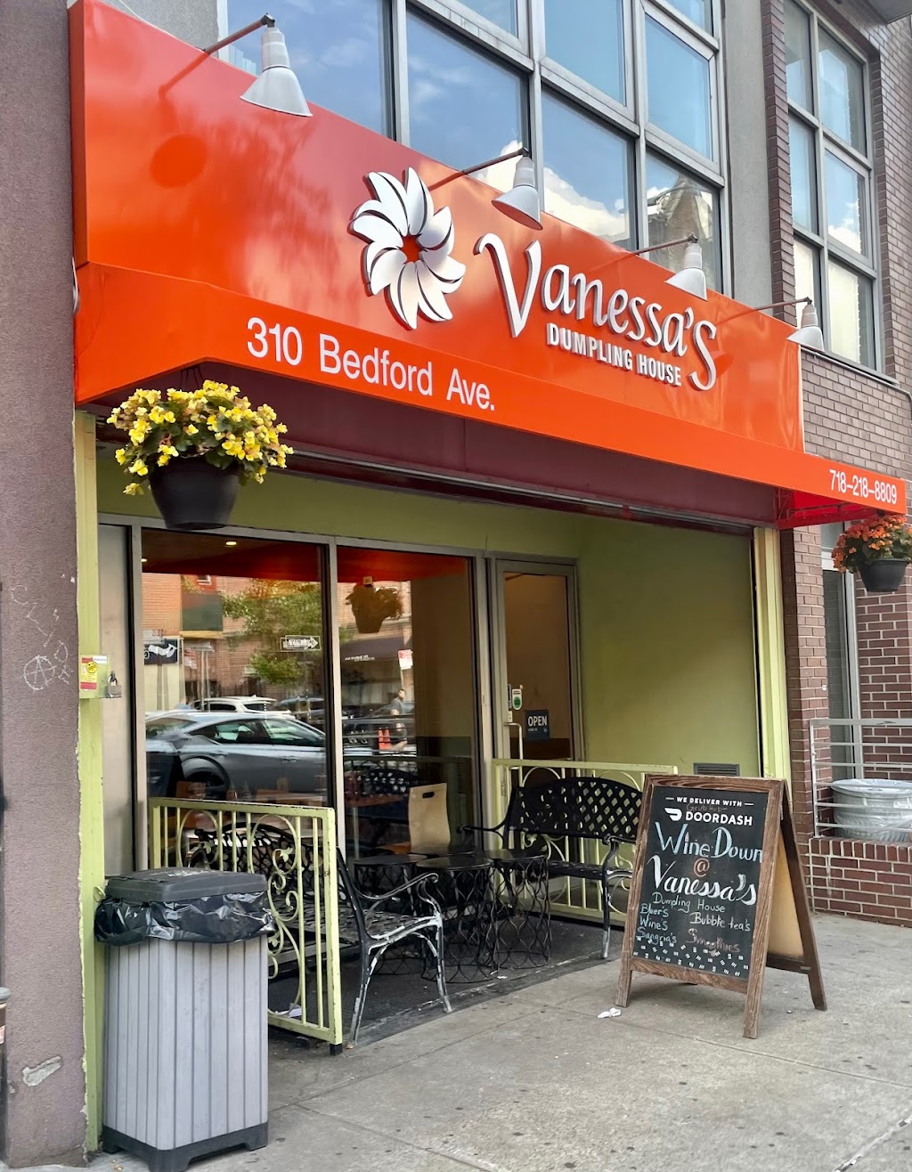 Vanessas Dumpling House | 310 Bedford Ave, Brooklyn, NY 11249, USA | Phone: (718) 218-8809