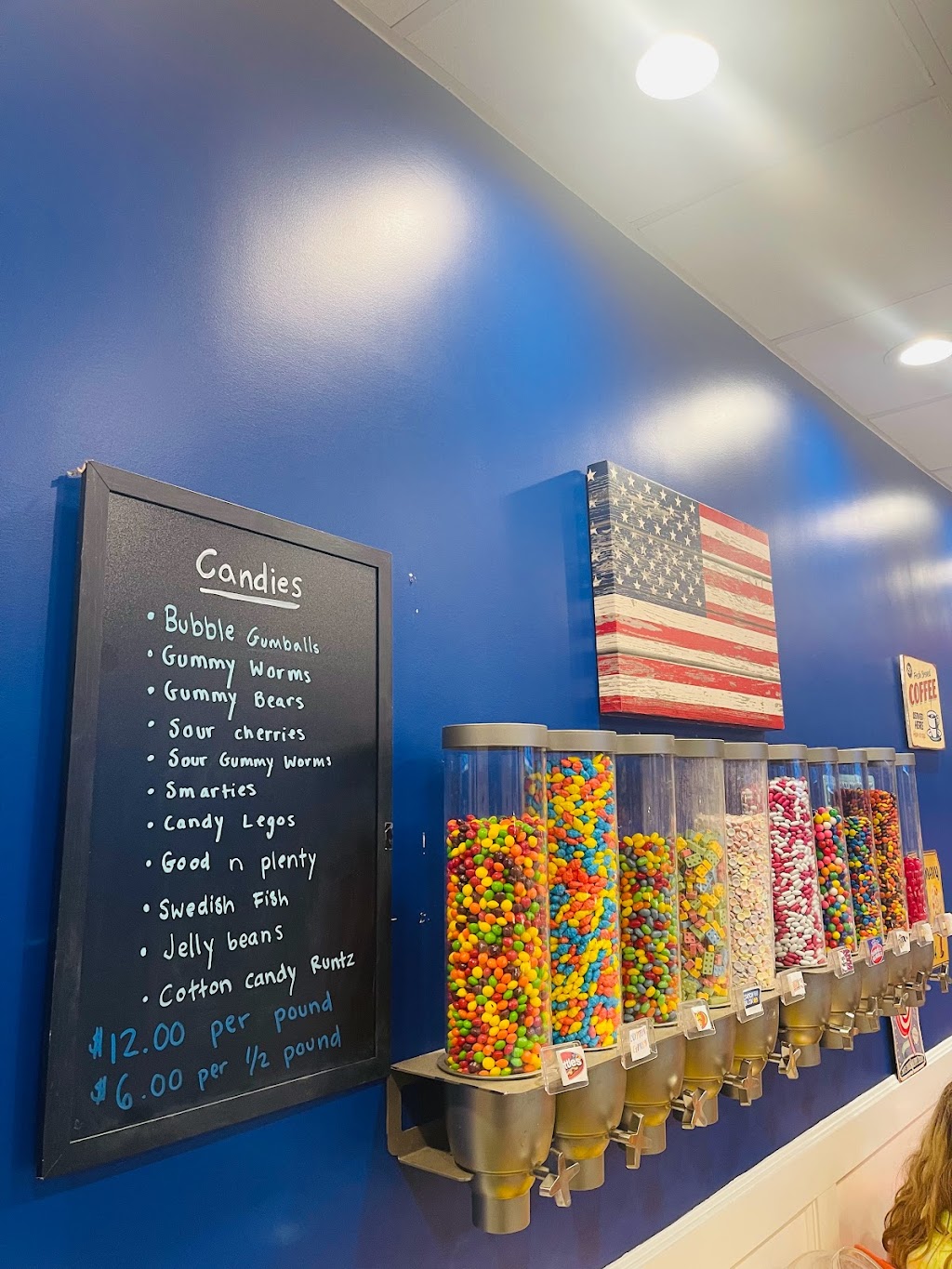 Scoops & Cones Cafe | 2841 Jerusalem Ave, Wantagh, NY 11793, USA | Phone: (516) 809-5066