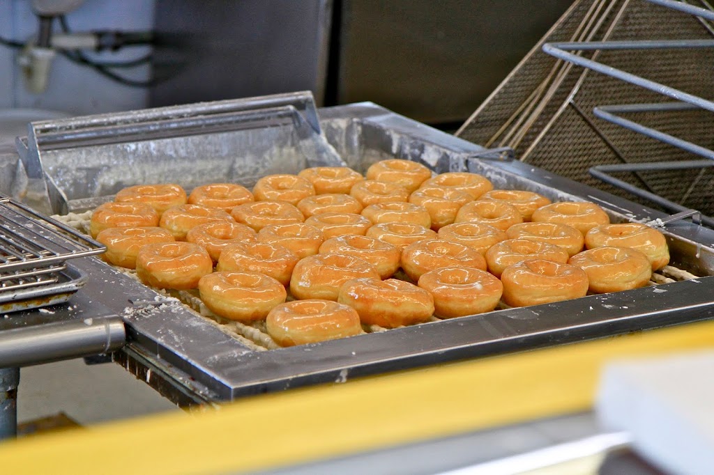 Oak Cliff Donuts | 2402 S Hampton Rd, Dallas, TX 75224, USA | Phone: (214) 330-8583