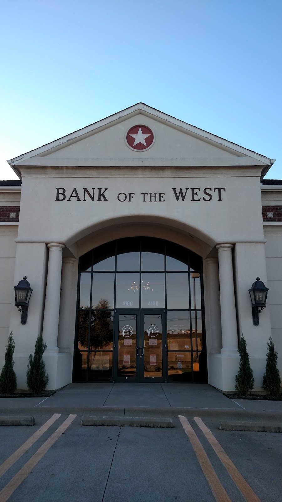 Bank of the West | 4100 William D Tate Ave, Grapevine, TX 76051, USA | Phone: (817) 310-3555