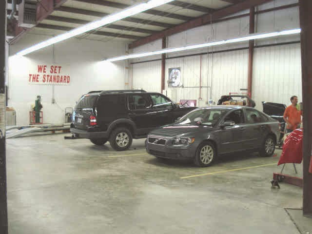 Glasers Collision Centers-Bullitt County | 177 Rogers Dr, Shepherdsville, KY 40165, USA | Phone: (502) 955-8122