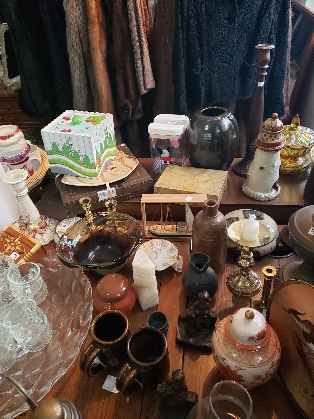 Fantastic Finds | 400 King St # 6, Chappaqua, NY 10514, USA | Phone: (914) 238-9200