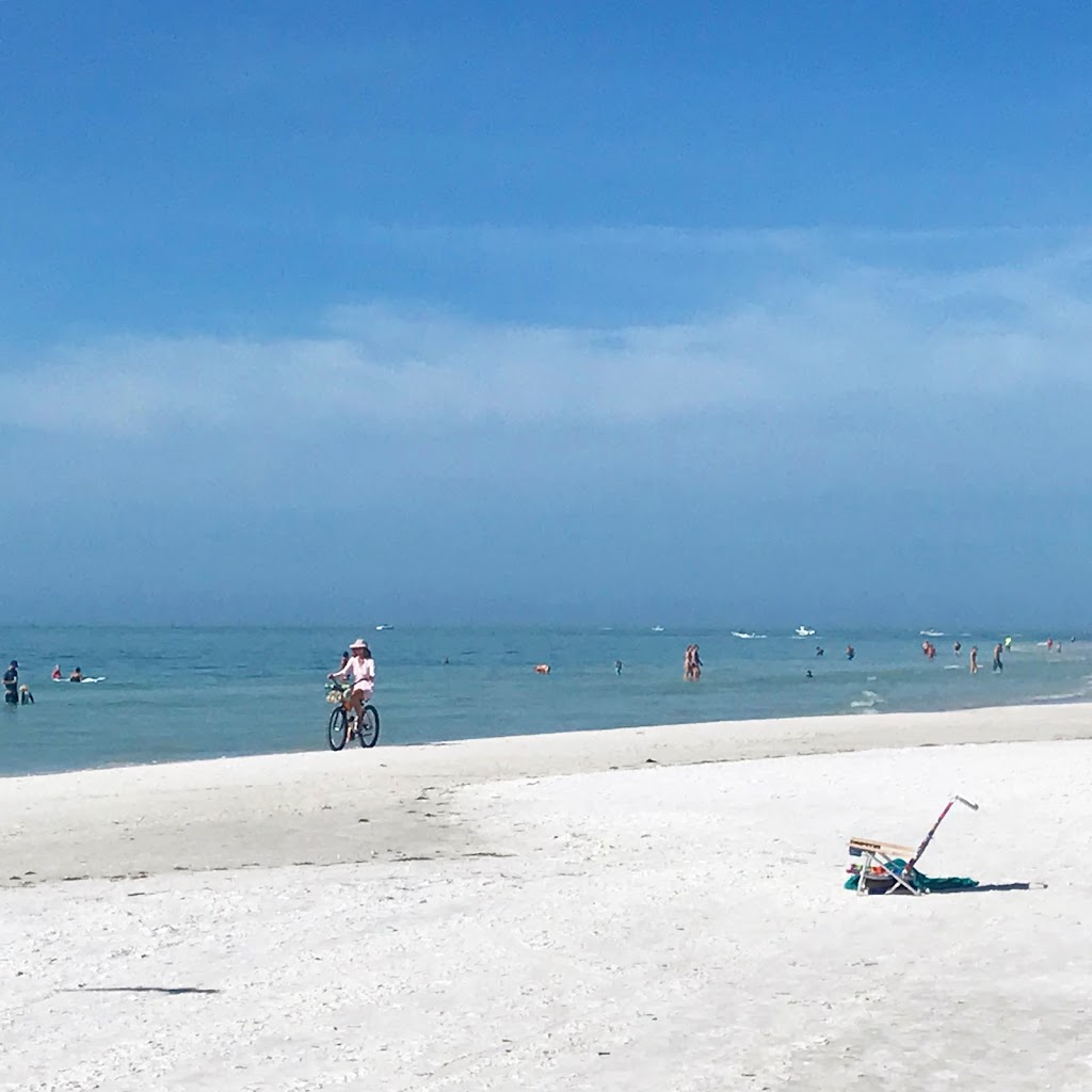 Beach Palms of Siesta Key Village | 153 Beach Road 5302 Avenida Navarra 5306, 5310 Avenida Navarra, Siesta Key, FL 34242, USA | Phone: (888) 941-7368