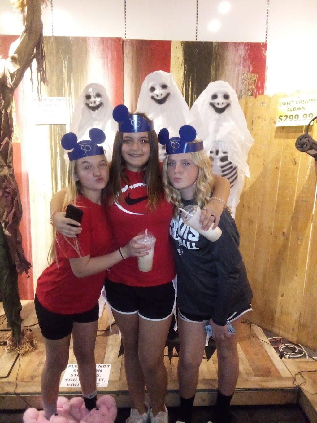 Wicked Halloween | 11521 US Hwy 431 Suite R, Guntersville, AL 35976, USA | Phone: (205) 237-9888