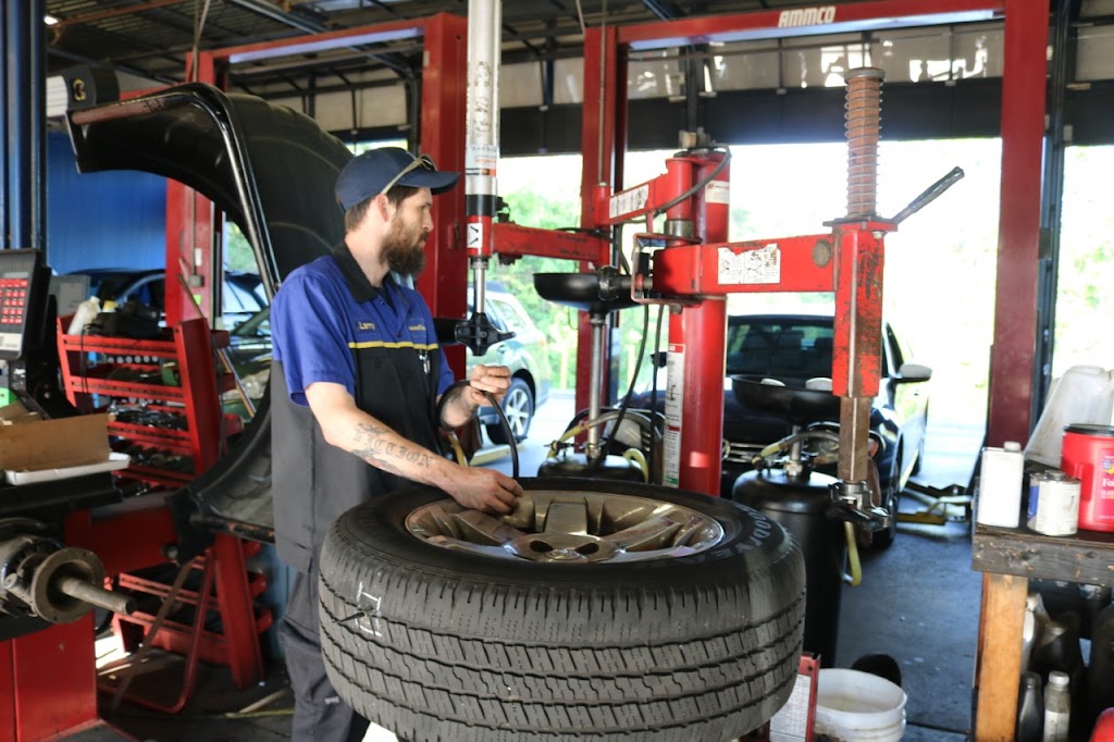 Monument Road Tire & Service | 1471 Monument Rd, Jacksonville, FL 32225, USA | Phone: (904) 997-1000