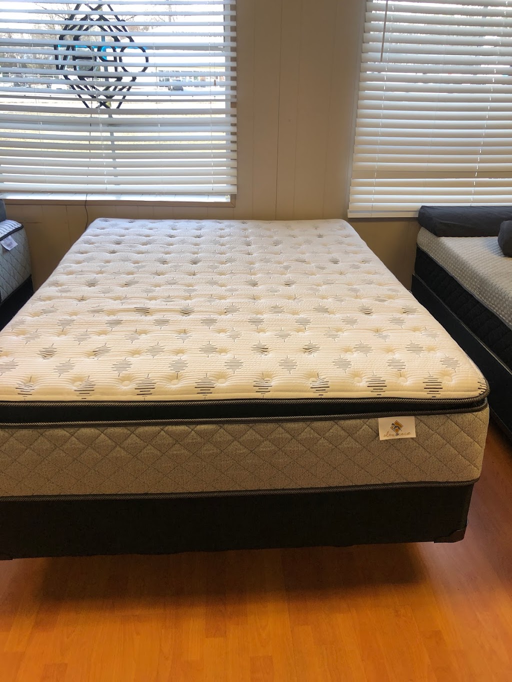 AlexandCoco Mattress | 600 Basset Dr, Thomasville, NC 27360, USA | Phone: (336) 313-5683