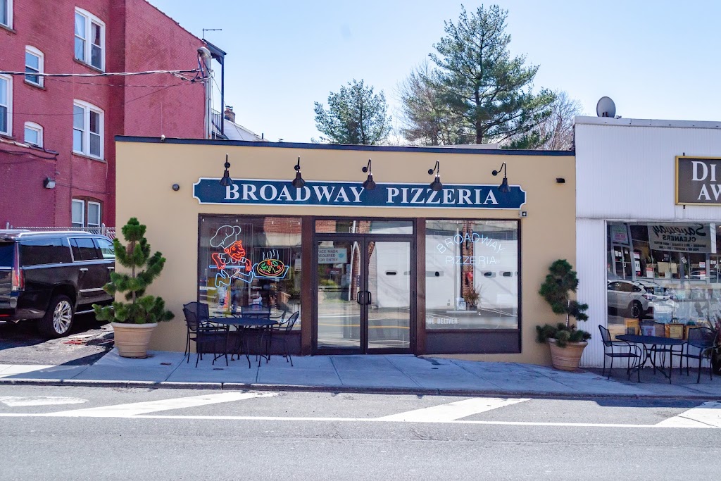 Broadway Pizzeria of White Plains | 616 N Broadway #2411, White Plains, NY 10603, USA | Phone: (914) 428-6218