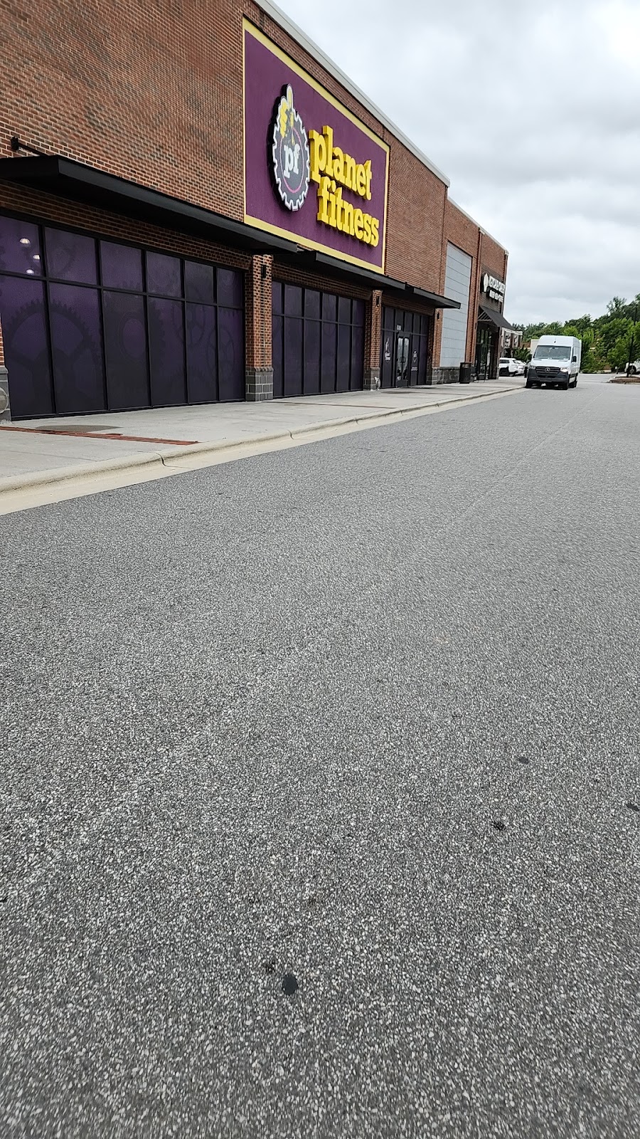 Planet Fitness | 6350 Clemmons Point Dr, Clemmons, NC 27012, USA | Phone: (336) 341-1707