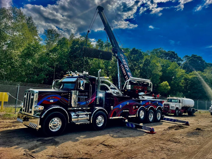 Sterry Street Towing | 24 Rice St, Attleboro, MA 02703, USA | Phone: (508) 761-4777